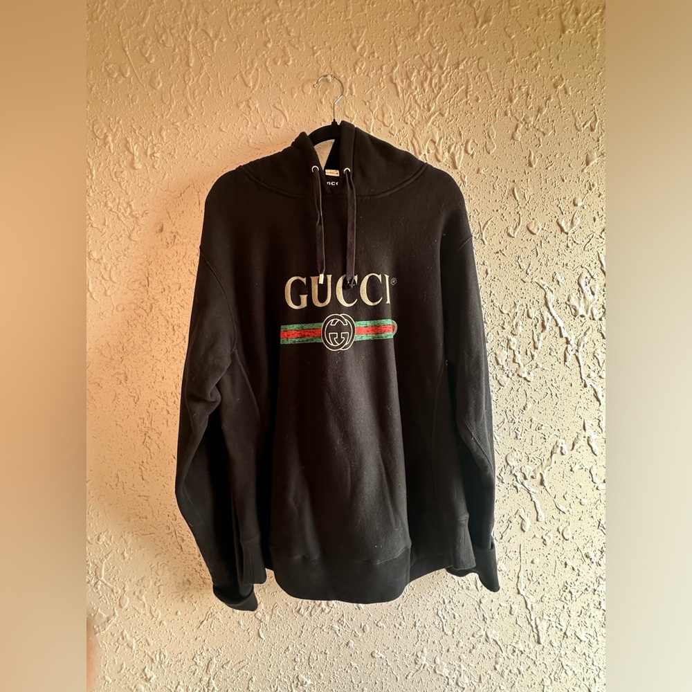 Gucci sweatshirt
